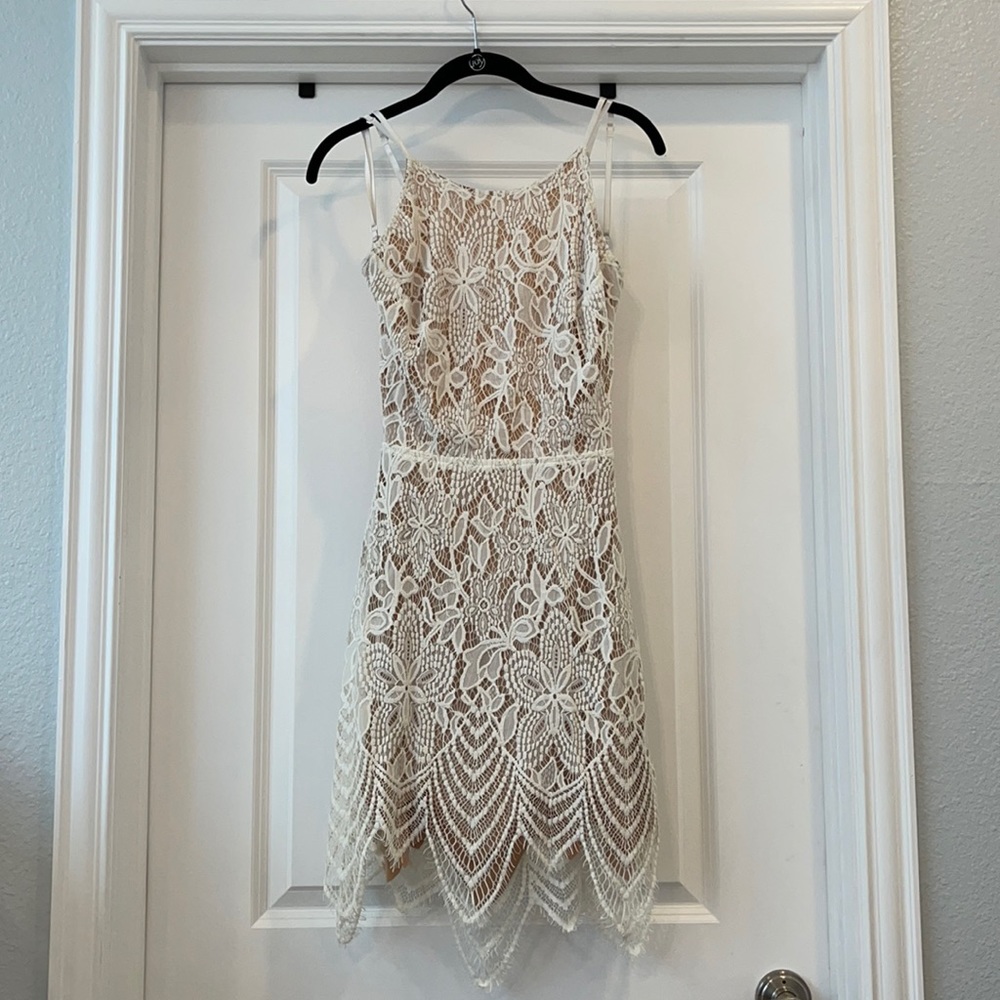 Signature 8 lace open back dress